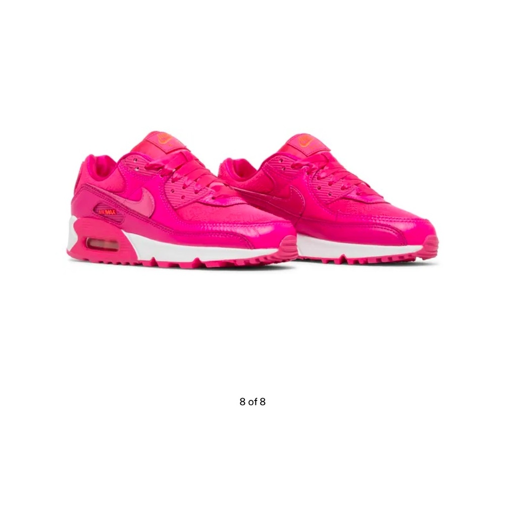 2022
Wmns Air Max 90 'Fuschia'